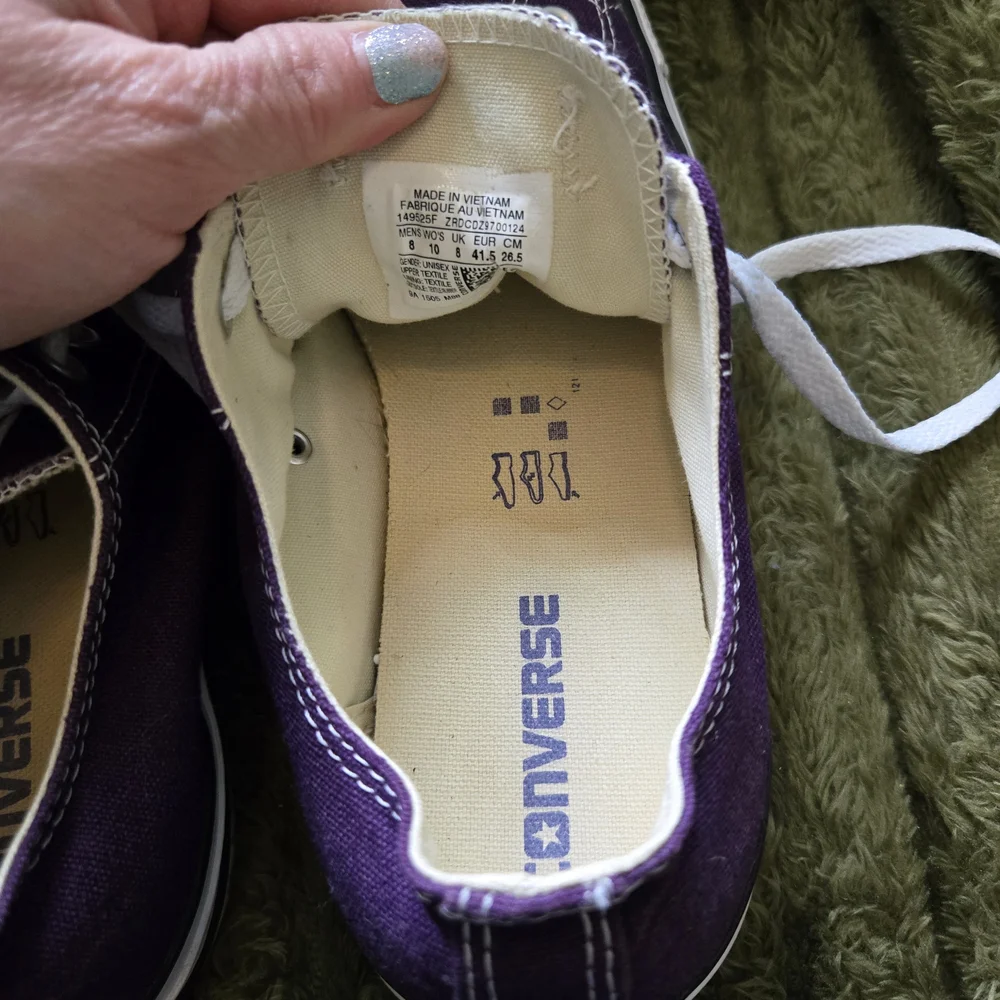 Converse Classic Purple Sneakers - Picture 5 of 6